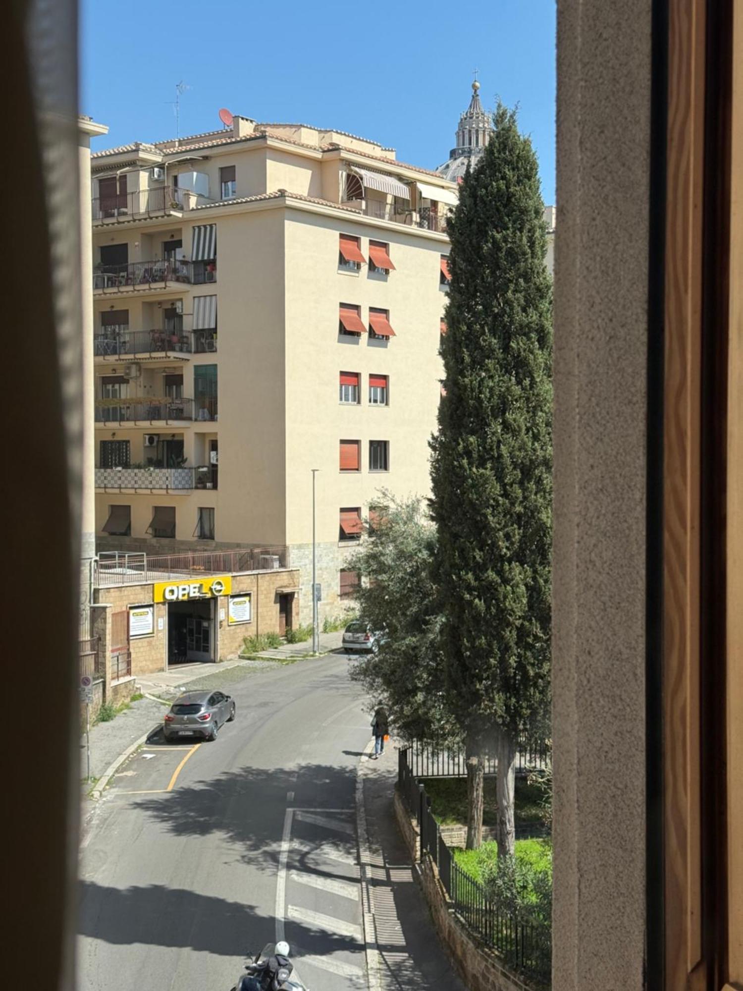 Dama St Peter Apartamento *
